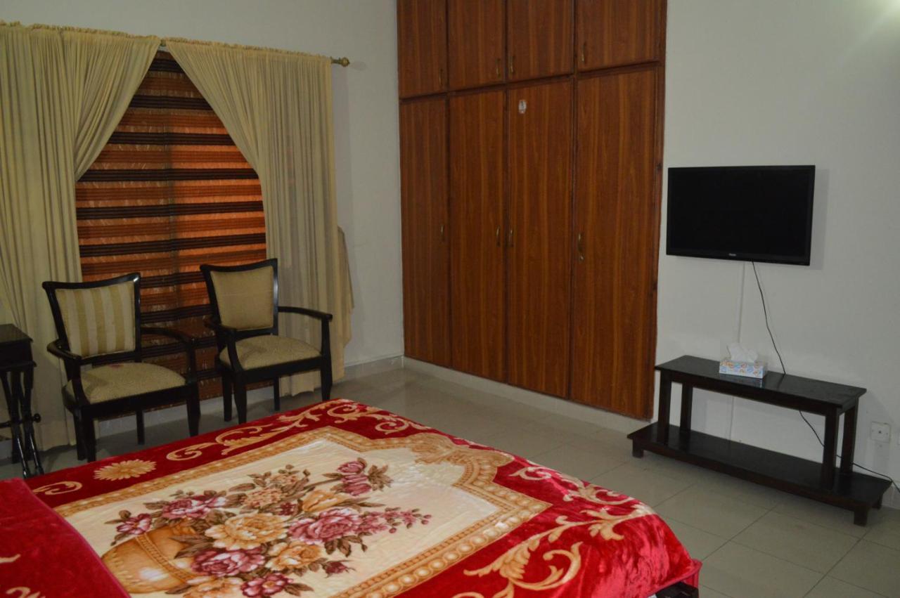 Bed and Breakfast Royal Manor F-10 Islamabad Zewnętrze zdjęcie