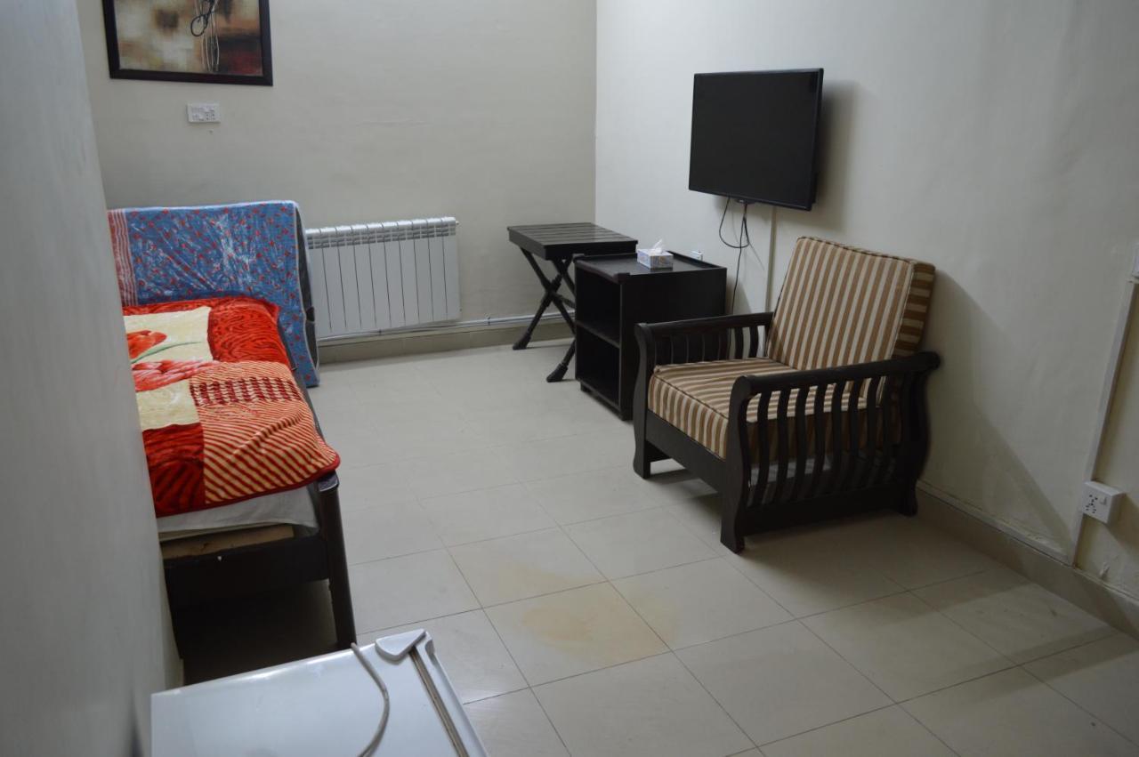 Bed and Breakfast Royal Manor F-10 Islamabad Zewnętrze zdjęcie